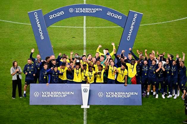 Club Brugge v Royale Union Saint-Gilloise - Volkswagen Supercup 2026 BRUGGE, BELGIUM - JULY 31 : The team of Royale Union Saint-Gilloise celebrates after winning the Volkswagen Supercup 2026 match between Club Brugge and Royale Union Saint-Gilloise on July 31, 2026 in Brugge, Belgium, 31 07 2026 Brugge Belgium  Copyright: xTomasxSiskx
