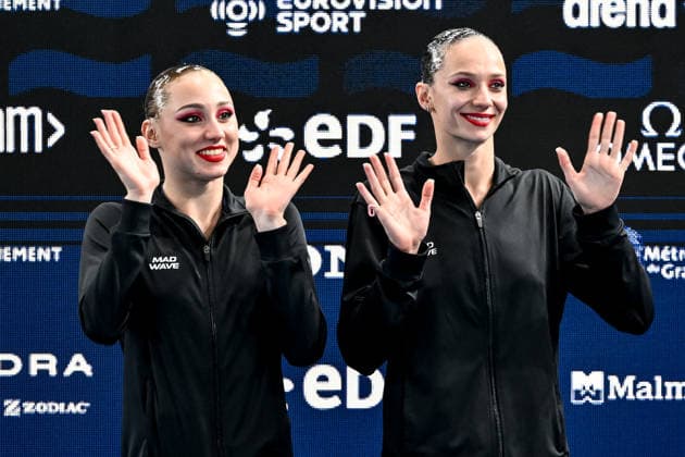 Maiia Doroshko and Aleksandra Shmidt Neutral Athletes B celebrate after winning the silver medal in the artistic swimming Duet Tech Final during the European Aquatics Championships at the Olympic Aquatic Center in Paris (France), July 31, 2026. Andrea Masini Deepbluemedia Insidefoto
