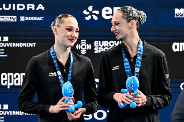 Maiia Doroshko and Aleksandra Shmidt Neutral Athletes B attend the medal ceremony of the artistic swimming Duet Tech Final with silver medal, during the European Aquatics Championships at the Olympic Aquatic Center in Paris (France), July 31, 2026. Andrea Masini Deepbluemedia Insidefoto
