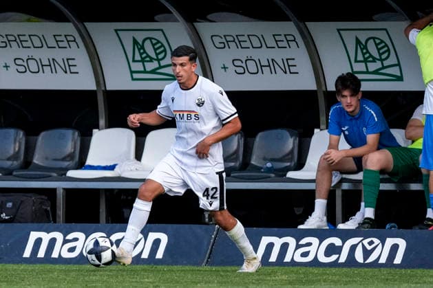 Imad Jaadar (SVS, 42), am Ball, Freisteller, Ganzkörper, Einzelbild, Einzelfoto, Aktion, Action, 31.07.2026, Sandhausen (Deutschland), Fussball, bfv-Verbandspokal, 3. Runde, SV Sandhausen - TSG 1862 09 Weinheim *** Imad Jaadar SVS, 42, on the ball, isolated figure, full-body shot, single frame, single photo, action, July 31, 2026, Sandhausen, Germany, soccer, bfv Association Cup, 3rd round, SV Sandhausen vs. TSG 1862 09 Weinheim xozx