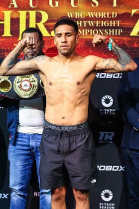 July 31, 2026: Welterweight Jorge Lagunas on stage during weigh-ins for the Roach Jr. vs Zepeda event at the Skybox Lounge inside the Virgin Hotels on July 31, 2026 in Las Vegas, NV. CSM. Las Vegas United States of America - ZUMAc04_ 20260731_zma_c04_192 Copyright: xChristopherxTrimx