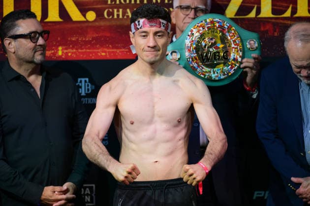 July 31, 2026, Las Vegas, Nevada, USA: LAMONT ROACH and WILLIAM ZEPEDA (C) both scaled at 134.6 lbs for the championship belt tomorrow nightÃ¢â‚¬â ¢s Golden Boy promotion at the Virgin Hotel in Las Vegas. Las Vegas USA - ZUMAo117 20260731_zsp_o117_009 Copyright: xMikaelxOnax
