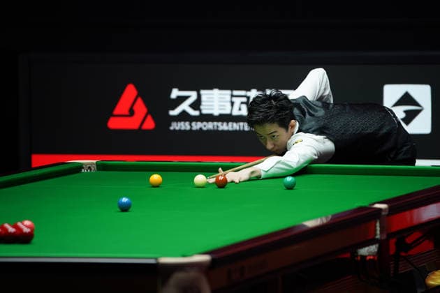 SHANGHAI, CHINA - JULY 31: Wu Yize of China plays a shot in the semifinal match against Judd Trump of England on Day 5 of the 2026 Snooker Shanghai Masters at Luwan Gymnasium on July 31, 2026 in Shanghai, China.  Copyright: xTaixChengzhex 111657404956