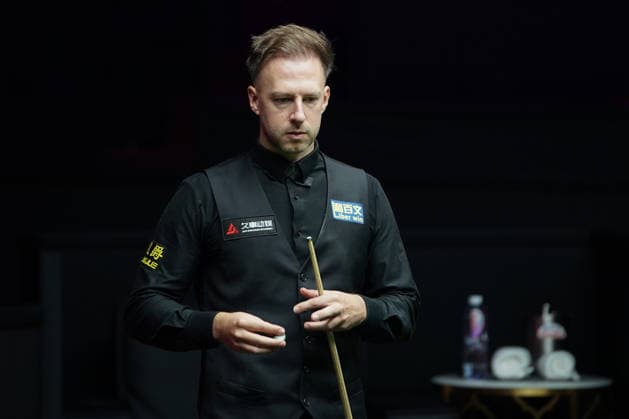 SHANGHAI, CHINA - JULY 31: Judd Trump of England chalks the cue in the semifinal match against Wu Yize of China on Day 5 of the 2026 Snooker Shanghai Masters at Luwan Gymnasium on July 31, 2026 in Shanghai, China.  Copyright: xTaixChengzhex 111657404969