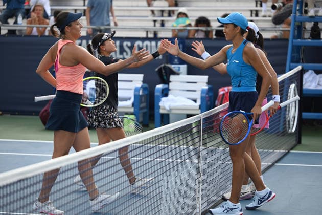 WASHINGTON, DC - JULY 31: Zhang Shuai of China and Janice Tjen of Indonesia compete in the Women s Double Semifinal match against Andreja Klepac of Slovenia and Makoto Ninomiya of Japan on day 5 of the Mubadala Citi DC Open 2026 at William H.G. FitzGerald Tennis Center on July 31, 2026 in Washington, DC.  Copyright: xChinaxNewsxServicex 111657536172
