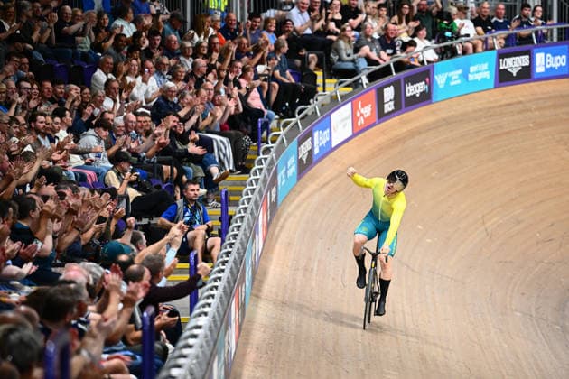 Glasgow 2026 Commonwealth Games Picture by Olly Hassell SWpix.com - 01 08 2026 - Glasgow 2026 Commonwealth Games - Track cycling, Rad, Radsport, Bahnrad, Bahn and Para Track Cycling - Sir Chris Hoy Velodrome, Glasgow, Scotland - Men s Sprint Qualifying - Leigh Hoffman of Australia celebrates setting a New Commonwealth Games Record Glasgow Sir Chris Hoy Velodrome Scotland Copyright: x xSWpix.comx(t axPhotographyxHubxLtd)xOllyxHassell SWpix.comx SWP-3030-16950