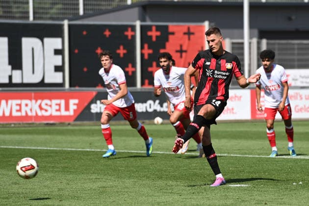 Patrik SCHICK (LEV) schiesst per Elfmeter das Tor zum 2-0, Fussball 1. Bundesliga, Testspiel, testmatch, friendly match, Freundschaftsspiel, Bayer Leverkusen (LEV) - Rot Weiss Essen am 01.08.2026 in Leverkusen Deutschland. DFL regulations prohibit any use of photographs as image sequences and or quasi-video Â *** Patrik SCHICK (LEV) scores the goal to make it 2–0 on a penalty kick, Soccer, Bundesliga 1, Friendly Match, Bayer Leverkusen (LEV) vs. Rot-Weiss Essen on August 1, 2026, in Leverkusen, Germany. DFL regulations prohibit any use of photographs as image sequences and or quasi-video.