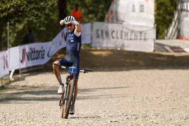 01.08.2026, Monteceneri, Monte Ceneri, 2026 UEC MTB European Championship, EM, Europameisterschaft XCO Men Junior s Final (cross country olympic) Mathieu Ghibaudo 1 (FRA), celebrating his solo victory at the finish line of the Men s Junior Cross Country Olympic European championship Monteceneri Monte Ceneri Ticino Switzerland *** August 1, 2026, Monteceneri, Monte Ceneri, 2026 UEC MTB European Championship XCO Men s Junior Final, Cross Country Olympic: Mathieu Ghibaudo (1, FRA), celebrating his solo victory at the finish line of the Men s Junior Cross Country Olympic European Championship in Monteceneri, Monte Ceneri, Ticino, Switzerland Copyright: xJustPictures.ch FrancescoxMinghettix jp-en-FrMi-_NG_1038