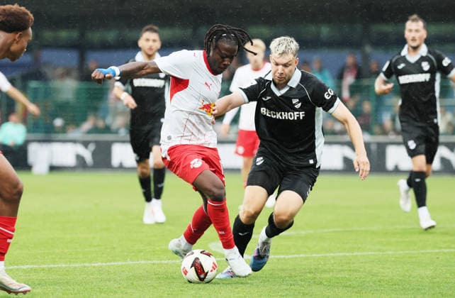 RB Leipzig Ð Verl Testspiel Leipzig, 01.08.2026, Red Bull Campus, Fussball, Testspiel , RB Leipzig vs. SC Verl , Im Bild von links: Johan Bakayoko ( 11, RB Leipzig), Paul Lehmann ( 14, Verl) . , Nur zur redaktionellen Nutzung. Only editorial use. , *** RB Leipzig vs. Verl Friendly Match, Leipzig, August 1, 2026, Red Bull Campus, Soccer, Friendly Match, RB Leipzig vs. SC Verl, Pictured from left: Johan Bakayoko 11, RB Leipzig, Paul Lehmann 14, Verl, For editorial use only, Picture Point