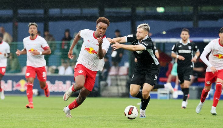 RB Leipzig Ð Verl Testspiel Leipzig, 01.08.2026, Red Bull Campus, Fussball, Testspiel , RB Leipzig vs. SC Verl , Im Bild von links: Assan Ouedraogo ( 8, RB Leipzig), Paul Lehmann ( 14, Verl) . , Nur zur redaktionellen Nutzung. Only editorial use. , *** RB Leipzig vs. Verl Friendly Match, Leipzig, August 1, 2026, Red Bull Campus, Soccer, Friendly Match, RB Leipzig vs. SC Verl, Pictured from left: Assan Ouedraogo 8, RB Leipzig, Paul Lehmann 14, Verl, For editorial use only, Picture Point