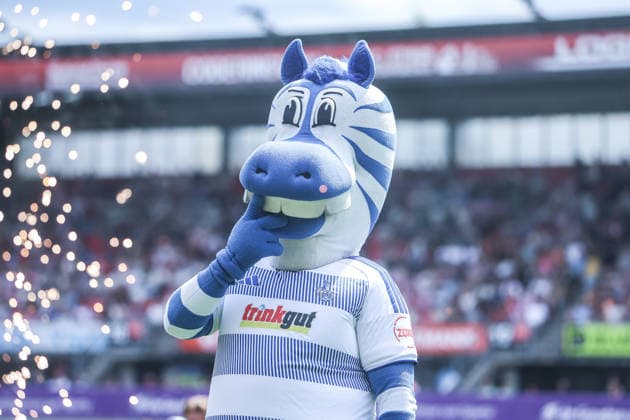 Fussball, 3.Liga Saison 2026 2027 Testspiel Sparta Rotterdam - MSV Duisburg 01.08.2026, Sparta Stadion Het Kasteel Maskottchen Ennatz Rotterdam Sparta Stadion Het Kasteel Niederlande *** Sports, Soccer, 3rd Division, 2026–2027 Season, Friendly Match: Sparta Rotterdam vs. MSV Duisburg, August 1, 2026, Sparta Stadium Het Kasteel, Ennatz the mascot, Rotterdam, Sparta Stadium Het Kasteel, Netherlands