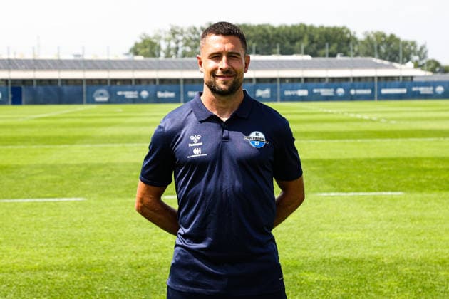 Individual- und Entwicklungstrainer Andreas Ludwig, SC Paderborn - 1. Fussball Bundesliga Porträttermin 1. BL 2026 2027 offizieller Fototermin SC Paderborn im Trainings- und Nachwuchsleistungszentrum in Paderborn - Porträt, Portrait, Einzelbild, Deutschland, Fussball, Maenner, GER, 31.07.2026 *** Individual and Development Coach Andreas Ludwig, SC Paderborn 1, Bundesliga Soccer, Portrait Session, 2026–2027 Season, Official Photo Session for SC Paderborn at the Training and Youth Academy in Paderborn, Portrait, Individual Photo, Germany, Soccer, Men, GER, July 31, 2026 Christian Schroedter