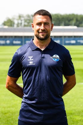 Individual- und Entwicklungstrainer Andreas Ludwig, SC Paderborn - 1. Fussball Bundesliga Porträttermin 1. BL 2026 2027 offizieller Fototermin SC Paderborn im Trainings- und Nachwuchsleistungszentrum in Paderborn - Porträt, Portrait, Einzelbild, Deutschland, Fussball, Maenner, GER, 31.07.2026 *** Individual and Development Coach Andreas Ludwig, SC Paderborn 1, Bundesliga Soccer, Portrait Session, 2026–2027 Season, Official Photo Session for SC Paderborn at the Training and Youth Academy in Paderborn, Portrait, Individual Photo, Germany, Soccer, Men, GER, July 31, 2026 Christian Schroedter
