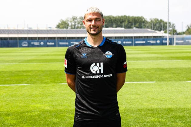 Marcel Hoffmeier, SC Paderborn - 1. Fussball Bundesliga Porträttermin 1. BL 2026 2027 offizieller Fototermin SC Paderborn im Trainings- und Nachwuchsleistungszentrum in Paderborn - Porträt, Portrait, Einzelbild, Deutschland, Fussball, Maenner, GER, 31.07.2026 *** Marcel Hoffmeier, SC Paderborn 1, Bundesliga Soccer, Portrait Session, Bundesliga 2026–2027, Official Photo Session for SC Paderborn at the Training and Youth Academy in Paderborn, Portrait, Individual Photo, Germany, Soccer, Men, GER, July 31, 2026 Christian Schroedter