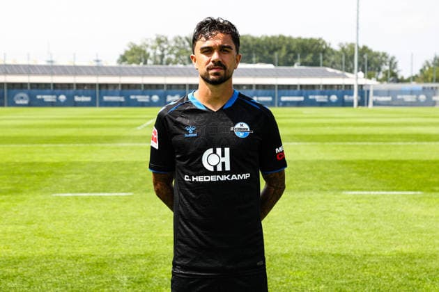 Oliver Batista Meier, SC Paderborn - 1. Fussball Bundesliga Porträttermin 1. BL 2026 2027 offizieller Fototermin SC Paderborn im Trainings- und Nachwuchsleistungszentrum in Paderborn - Porträt, Portrait, Einzelbild, Deutschland, Fussball, Maenner, GER, 31.07.2026 *** Oliver Batista Meier, SC Paderborn 1, Bundesliga Soccer, Portrait Session, 2026–2027 Season, Official Photo Session for SC Paderborn at the Training and Youth Development Center in Paderborn, Portrait, Individual Photo, Germany, Soccer, Men, GER, July 31, 2026 Christian Schroedter