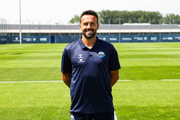Trainer Ralf Kettemann, SC Paderborn - 1. Fussball Bundesliga Porträttermin 1. BL 2026 2027 offizieller Fototermin SC Paderborn im Trainings- und Nachwuchsleistungszentrum in Paderborn - Porträt, Portrait, Einzelbild, Deutschland, Fussball, Maenner, GER, 31.07.2026 *** Coach Ralf Kettemann, SC Paderborn 1, Bundesliga Soccer, Portrait Session, 2026–2027 Season, Official Photo Session for SC Paderborn at the Training and Youth Academy in Paderborn, Portrait, Individual Photo, Germany, Soccer, Men, GER, July 31, 2026 Christian Schroedter