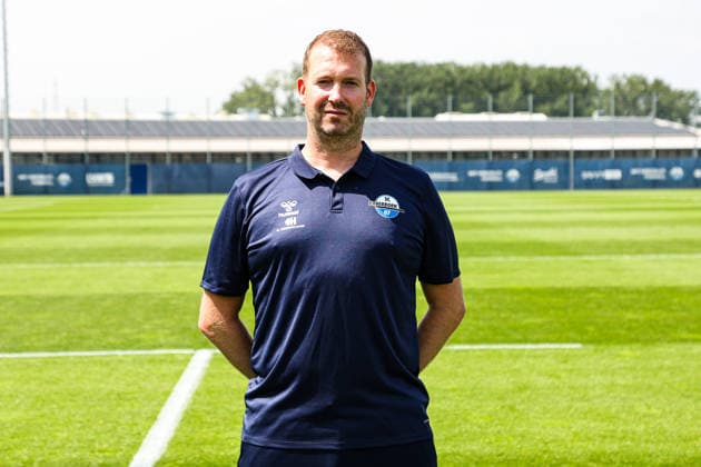 Co-Trainer Pit Reimers, SC Paderborn - 1. Fussball Bundesliga Porträttermin 1. BL 2026 2027 offizieller Fototermin SC Paderborn im Trainings- und Nachwuchsleistungszentrum in Paderborn - Porträt, Portrait, Einzelbild, Deutschland, Fussball, Maenner, GER, 31.07.2026 *** Assistant Coach Pit Reimers, SC Paderborn 1, Bundesliga Soccer, Portrait Session, 2026–2027 Bundesliga Season, Official Photo Session for SC Paderborn at the Training and Youth Academy in Paderborn, Portrait, Individual Photo, Germany, Soccer, Men, GER, July 31, 2026 Christian Schroedter