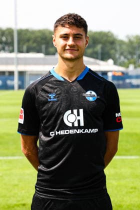 Stefano Marino, SC Paderborn - 1. Fussball Bundesliga Porträttermin 1. BL 2026 2027 offizieller Fototermin SC Paderborn im Trainings- und Nachwuchsleistungszentrum in Paderborn - Porträt, Portrait, Einzelbild, Deutschland, Fussball, Maenner, GER, 31.07.2026 *** Stefano Marino, SC Paderborn 1 Soccer Bundesliga Portrait Session 1 BL 2026–2027 Official Photo Session for SC Paderborn at the Training and Youth Development Center in Paderborn Portrait, Individual Photo, Germany, Soccer, Men, GER, July 31, 2026 Christian Schroedter