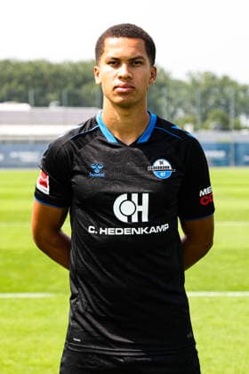 Nyamekye Awortwie Grant, SC Paderborn - 1. Fussball Bundesliga Porträttermin 1. BL 2026 2027 offizieller Fototermin SC Paderborn im Trainings- und Nachwuchsleistungszentrum in Paderborn - Porträt, Portrait, Einzelbild, Deutschland, Fussball, Maenner, GER, 31.07.2026 *** Nyamekye Awortwie Grant, SC Paderborn 1 Bundesliga Soccer Portrait Session 1 BL 2026–2027 Official Photo Session for SC Paderborn at the Training and Youth Development Center in Paderborn Portrait, Individual Photo, Germany, Soccer, Men, GER, July 31, 2026 Christian Schroedter