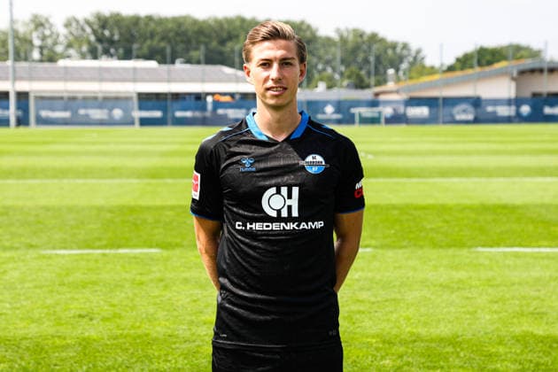 Nick Bätzner, SC Paderborn - 1. Fussball Bundesliga Porträttermin 1. BL 2026 2027 offizieller Fototermin SC Paderborn im Trainings- und Nachwuchsleistungszentrum in Paderborn - Porträt, Portrait, Einzelbild, Deutschland, Fussball, Maenner, GER, 31.07.2026 *** Nick Bätzner, SC Paderborn 1, Bundesliga Soccer, Portrait Session, Bundesliga 2026–2027, Official Photo Session for SC Paderborn at the Training and Youth Development Center in Paderborn, Portrait, Individual Photo, Germany, Soccer, Men, GER, July 31, 2026 Christian Schroedter