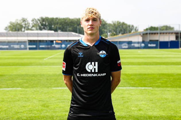 Lasse Eickel, SC Paderborn - 1. Fussball Bundesliga Porträttermin 1. BL 2026 2027 offizieller Fototermin SC Paderborn im Trainings- und Nachwuchsleistungszentrum in Paderborn - Porträt, Portrait, Einzelbild, Deutschland, Fussball, Maenner, GER, 31.07.2026 *** Lasse Eickel, SC Paderborn 1 Soccer Bundesliga Portrait Session 1 BL 2026–2027 Official Photo Session for SC Paderborn at the Training and Youth Development Center in Paderborn Portrait, Individual Photo, Germany, Soccer, Men, GER, July 31, 2026 Christian Schroedter