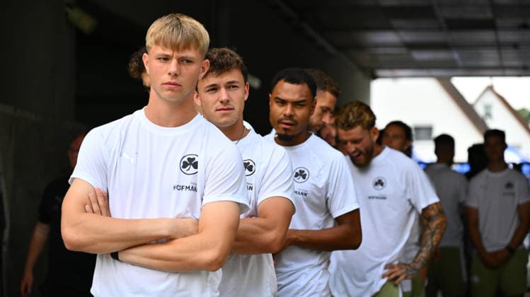 01.08.2026 - SpVgg Greuther Fürth Fuerth - Mannschaftsvorstellung Saisoneröffnung 2026 2027 - - xwoxzix - Florian Hellstern (1, SpVgg Greuther Fürth ) Lukas Reich (2, SpVgg Greuther Fürth ) *** August 1, 2026 SpVgg Greuther Fürth Fürth Team Presentation 2026–2027 Season Opener xwoxzix Florian Hellstern 1, SpVgg Greuther Fürth Lukas Reich 2, SpVgg Greuther Fürth