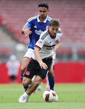 01.08.2026 - Fussball - Saison 2026 2027 - Testspiel Freundschaftsspiel Vorbereitungsspiel: 1. FC Nürnberg Nuernberg FCN ( Club ) - Real Oviedo - Sportfoto Zink DaMa - xdaxmax - Didi Lachhab (5, Real Oviedo ) Adam Markhiev (6, 1. FC Nürnberg FCN ) *** August 1, 2026 Soccer Season 2026–2027 Exhibition Match Friendly Match Preseason Match 1. FC Nürnberg Nuremberg FCN Club Real Oviedo Sports Photo Zink DaMa xdaxmax Didi Lachhab 5, Real Oviedo Adam Markhiev 6, 1 FC Nuremberg FCN
