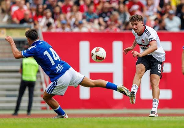 01.08.2026 - Fussball - Saison 2026 2027 - Testspiel Freundschaftsspiel Vorbereitungsspiel: 1. FC Nürnberg Nuernberg FCN ( Club ) - Real Oviedo - Sportfoto Zink DaMa - xdaxmax - Martinez Villahermosa (14, Real Oviedo ) Javier Fernandez (8, 1. FC Nürnberg FCN ) *** August 1, 2026 Soccer Season 2026–2027 Exhibition Match Friendly Match Preseason Match 1 FC Nürnberg Nuremberg FCN Club Real Oviedo Sports Photo Zink DaMa xdaxmax Martinez Villahermosa 14, Real Oviedo Javier Fernandez 8, 1 FC Nuremberg FCN