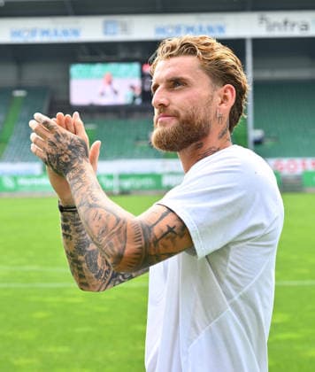 01.08.2026 - SpVgg Greuther Fürth Fuerth - Mannschaftsvorstellung Saisoneröffnung 2026 2027 - - xwoxzix - Ole Pohlmann (10, SpVgg Greuther Fürth ) *** August 1, 2026 SpVgg Greuther Fürth Fürth Team Presentation 2026–2027 Season Opener xwoxzix Ole Pohlmann 10, SpVgg Greuther Fürth