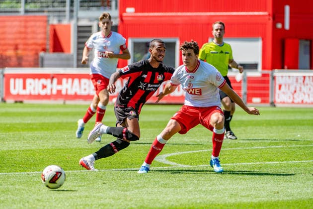 Testspiel Bayer 04 Leverkusen - Rot-Weiss Essen, am 01.08.2026, Ulrich-Haberland-Stadion, Leverkusen. Arthur (Bayer 04 Leverkusen 13), Max Geschwill (Rot-Weiss Essen 6), ; Testspiel Bayer 04 Leverkusen - Rot-Weiss Essen, am 01.08.2026, Ulrich-Haberland-Stadion, Leverkusen. *** Friendly Match: Bayer 04 Leverkusen vs. Rot-Weiss Essen, on August 1, 2026, Ulrich Haberland Stadium, Leverkusen: Arthur (Bayer 04 Leverkusen) 13, Max Geschwill (Rot-Weiss Essen) 6; Friendly match between Bayer 04 Leverkusen and Rot-Weiss Essen, on August 1, 2026, at Ulrich Haberland Stadium, Leverkusen Copyright: xBEAUTIFULxSPORTS Erlhofx