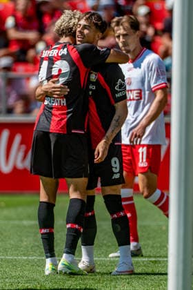 Testspiel Bayer 04 Leverkusen - Rot-Weiss Essen, am 01.08.2026, Ulrich-Haberland-Stadion, Leverkusen. Montrell Culbreath (Bayer 04 Leverkusen 42), Alfonso Moreira (Bayer 04 Leverkusen 9), beim Torjubel zum 3:0; Testspiel Bayer 04 Leverkusen - Rot-Weiss Essen, am 01.08.2026, Ulrich-Haberland-Stadion, Leverkusen. *** Friendly Match: Bayer 04 Leverkusen vs. Rot Weiss Essen, August 1, 2026, Ulrich Haberland Stadium, Leverkusen; Montrell Culbreath, Bayer 04 Leverkusen 42; Alfonso Moreira, Bayer 04 Leverkusen 9; celebrating the 3-0 goal in the friendly match between Bayer 04 Leverkusen and Rot Weiss Essen on August 1, 2026, Ulrich Haberland Stadium, Leverkusen Copyright: xBEAUTIFULxSPORTS Erlhofx