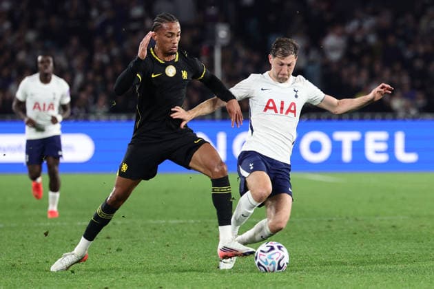 Joao Pedro of Chelsea and Ben Davies of Tottenham contest the ball during the Sydney Super Cup Finals match between Chelsea and Tottenham Hotspur at the Accor Stadium, Sydney, Australia on 1 August 2026. Copyright: xPeterxDovganx 45310028