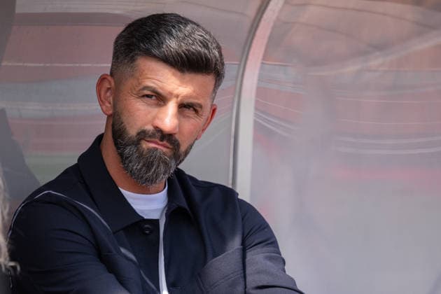 01.08.2026, Fussball, Saison 2026 2027, Testspiel, KSV Hessen Kassel - FC Schalke 04, Trainer Miron Muslic (FC Schalke 04) Kassel Auestadion Deutschland xRHR-FOTO YYx *** August 1, 2026, Soccer, 2026–2027 Season, Friendly Match, KSV Hessen Kassel vs. FC Schalke 04, Coach Miron Muslic, FC Schalke 04, Kassel, Auestadion, Germany, xRHR PHOTO YYx Copyright: KROEGER RHR-FOTOx RHR-FOTO YY