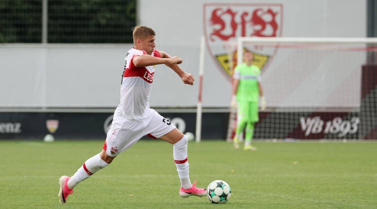 2026.08.01, Deutschland, Stuttgart, Fußball VfB Stuttgart II vs. FC Astoria Walldorf, Luca Berreth (VfB) *** August 1, 2026, Germany, Stuttgart, Soccer: VfB Stuttgart II vs. FC Astoria Walldorf, Luca Berreth (VfB)