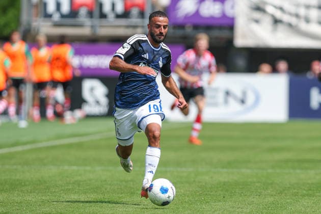 2026-08-01 Sparta Rotterdam v MSV Duisburg - Pre Season Friendly ROTTERDAM, NETHERLANDS - AUGUST 1: Ramien Safi of MSV Duisburg runs with the ball during the Pre Season Friendly match between Sparta Rotterdam and MSV Duisburg at Sparta-stadion Het Kasteel on August 1, 2026 in Rotterdam, Netherlands. Rotterdam Sparta-stadion Het Kasteel Netherlands Content not available for redistribution in The Netherlands directly or indirectly through any third parties. Copyright: xHansxvanxderxValkx