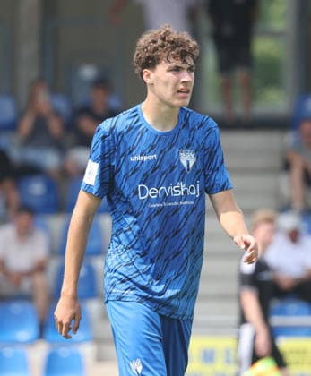Freiberg , Fußball U19 DFB Pokal Junioren SGV Heilbronn-Freiberg vs. VfL Wolfsburg , Lennard Sposato ( SGV ) *** Freiberg, U19 Soccer, DFB Junior Cup: SGV Heilbronn Freiberg vs. VfL Wolfsburg, Lennard Sposato (SGV)
