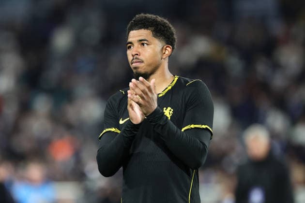 Wes Fofana of Chelsea thanks the fans during the Sydney Super Cup Finals match between Chelsea and Tottenham Hotspur at the Accor Stadium, Sydney, Australia on 1 August 2026. Copyright: xPeterxDovganx 45310049