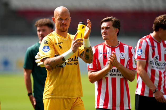 Friendly: Sparta Rotterdam v MSV Duisburg Rotterdam - Goalkeeper Filip Bednarek of Sparta Rotterdam, Boyd Reith of Sparta Rotterdam during a friendly in preparation of the 2026 2027 season. The match is set between Sparta Rotterdam and MSV Duisburg at Het Kasteel on 1 August 2026 in Rotterdam, The Netherlands. (Hero Images Danny de Groot) Copyright: xDannyxdexGrootx