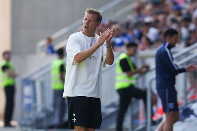 2026.08.01 Darmstadt, Testpiel SV Darmstadt 98 - FC Portsmouth v.l. head coach Florian Kohfeldt (SV Darmstadt 98) *** August 1, 2026, Darmstadt, Friendly Match: SV Darmstadt 98 vs. FC Portsmouth; Head Coach: Florian Kohfeldt, SV Darmstadt 98 Copyright: HMBxMedia JoaquimxFerreira