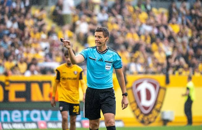 Fußball, Herren, Saison 2026 2027, Testspiel, Dynamo Dresden - 1. FC Union Berlin, Schiedsrichter Daniel Siebert, 01.08. 2026, *** Soccer, Men s, 2026–2027 Season, Friendly Match, Dynamo Dresden vs. 1. FC Union Berlin, Referee Daniel Siebert, August 1, 2026, Copyright: xMatthiasxKochx