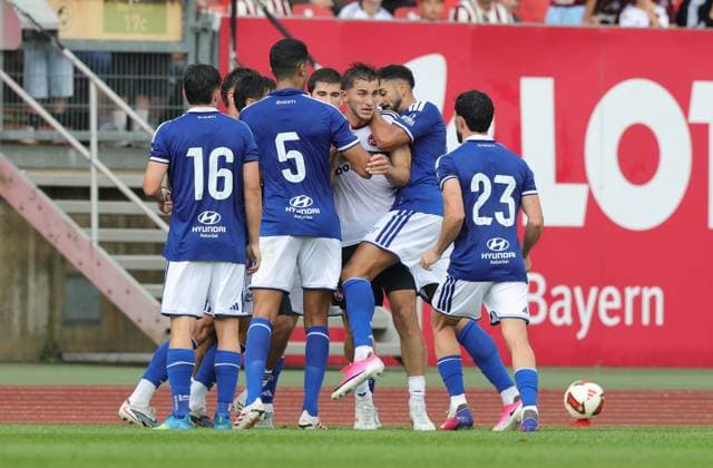 01.08.2026 - Fussball - Saison 2026 2027 - Testspiel Freundschaftsspiel Vorbereitungsspiel: 1. FC Nürnberg Nuernberg FCN ( Club ) - Real Oviedo - Sportfoto Zink DaMa - xdaxmax - Symbolbild Symbolfoto Feature Impression - Rudelbildung beider Mannschaften Teams *** August 1, 2026 Soccer Season 2026–2027 Exhibition Match Friendly Match Preseason Match 1. FC Nürnberg FCN Club Real Oviedo Sports Photo Zink DaMa xdaxmax Stock Photo Feature Impression Team Formation of Both Teams