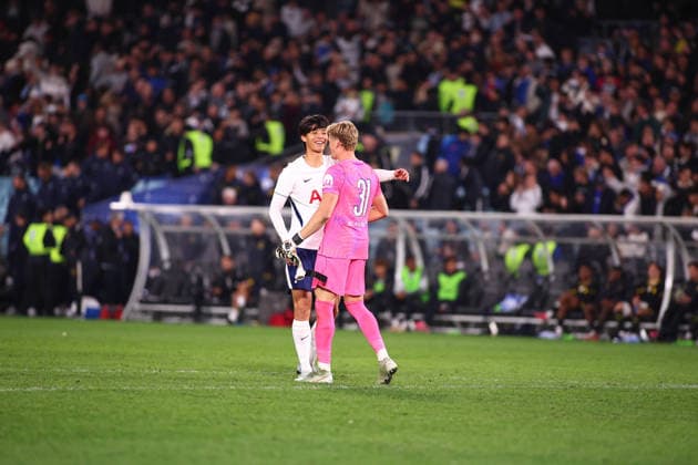 1st August 2026, Accor Stadium, Sydney, New South Wales, Australia; Friendly Football, Chelsea versus Tottenham Hotspur; Yang Min-Hyeok of Tottenham Hotspur celebrates with Antonin Kinsk& xfd; of Tottenham Hotspur KevinxManning
