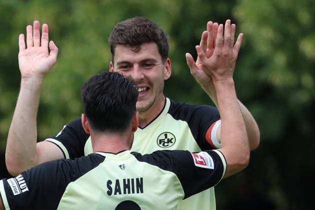 01.08.2026, xrekx, Fussball Testspiel, FC Metz - 1.FC Kaiserslautern v.l. Torjubel nach dem Tor zum celebrating the goal celebrate 0:3 durch Semih Sahin (1.FC Kaiserslautern) mit Jacob Rasmussen (1.FC Kaiserslautern) (DFL DFB REGULATIONS PROHIBIT ANY USE OF PHOTOGRAPHS as IMAGE SEQUENCES and or QUASI-VIDEO) Metz *** August 1, 2026, xrekx, Soccer Friendly Match, FC Metz 1 FC Kaiserslautern v l Goal celebration after Semih Sahin s goal to make it 0–3 for FC Kaiserslautern, featuring Jacob Rasmussen. DFL and DFB regulations prohibit any use of photographs as image sequencesENCES and or QUASI-VIDEO Metz