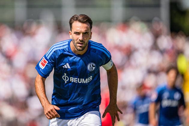01.08.2026, Fussball, Saison 2026 2027, Testspiel, KSV Hessen Kassel - FC Schalke 04, Kenan Karaman (FC Schalke 04) xRHR-FOTO YYx *** August 1, 2026, Soccer, 2026–2027 Season, Friendly Match, KSV Hessen Kassel vs. FC Schalke 04, Kenan Karaman, FC Schalke 04 xRHR PHOTO YYx Copyright: KROEGER RHR-FOTOx RHR-FOTO YY