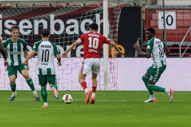 01.08.2026, GER, Testspiel, Saison 2026 2027), FC Energie Cottbus - SV Werder Bremen. Tolcay Cigerci (FC Energie Cottbus 10) Einzelaktion Aktion Cottbus Stadion der Freundschaft Brandenburg Deutschland *** August 1, 2026, GER, Friendly Match, 2026–2027 Season, FC Energie Cottbus vs. SV Werder Bremen, Tolcay Cigerci, FC Energie Cottbus, 10, Solo Play, Play, Cottbus, Stadion der Freundschaft, Brandenburg, Germany Copyright: xnordphotoxGmbHx xTrienitzx