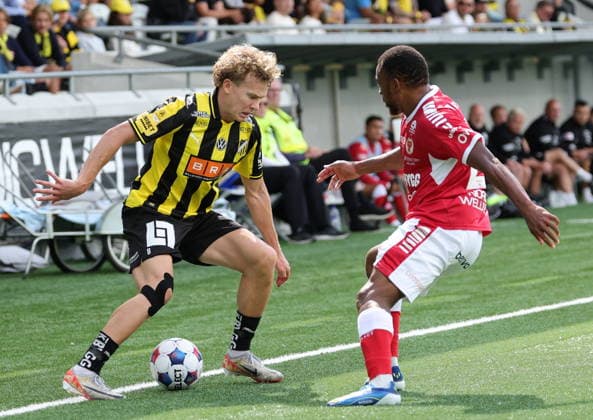 GÖTEBORG, SVERIGE 20260801 Häckens Simen Hestnes och Kalmar FF:s Abdussalam Magashy under lördagens match i allsvenskan mellan BK Häcken och Kalmar FF pa Nordic Wellness Arena. GÖTEBORG SVERIGE x9200x *** GOTHENBURG, SWEDEN 20260801 Häcken’s Simen Hestnes and Kalmar FF’s Abdussalam Magashy during Saturday’s Allsvenskan match between BK Häcken and Kalmar FF at Nordic Wellness Arena, GOTHENBURG, SWEDEN x9200x  Copyright: xAdamxIhse TTx ALLSVENSKAN HÄCKEN-KALMAR
