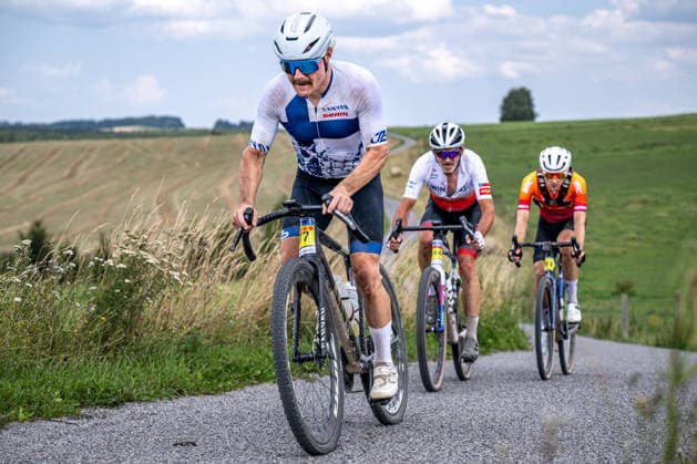 Finnish Formula 1 driver Valtteri Bottas (left) at a World Cycling Series race in the gravel discipline, Hlinsko, Chrudim district, Pardubice Region, August 1st, 2026. (CTKxPhoto DavidxTanecek) CTKPhotoP2026080103162  CTKPhotoP2026080103162