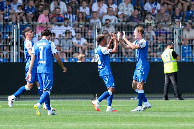 v.li.: Albian Hajdari (Hoffenheim, 21), Leon Avdullahu (Hoffenheim, 7), Bambase Conte (Hoffenheim, 20), Torschütze Wouter Burger (Hoffenheim, 18), Spieler der TSG 1899 Hoffenheim, jubeln über das Tor zum 1:0, Jubel, Torjubel, Torerfolg, celebrate the goal, goal, celebration, jubelt ueber das Tor, Freuen, Freude, freut sich, optimistisch, positiv, Spielszene, Highlight, Action, Aktion, 01.08.2026, Sinsheim (Deutschland), Fussball, Testspiel, TSG 1899 Hoffenheim - Karlsruher SC, DFB DFL REGULATIONS PROHIBIT ANY USE OF PHOTOGRAPHS AS IMAGE SEQUENCES AND OR QUASI-VIDEO. *** From left: Albian Hajdari (Hoffenheim), 21, Leon Avdullahu, Hoffenheim, 7, Bambase Conte, Hoffenheim, 20, goal scorer Wouter Burger, Hoffenheim, 18, players from TSG 1899 Hoffenheim, celebrating the 1-0 goal, Celebration, Goal Celebration, Goal Scored, celebrate the goal, goal, celebration, celebrating the goal, joy, happiness, happy, optimistic, positive, game scene, highlight, action, 01 08 2026, Sinsheim, Germany, soccer, friendly match, TSG 1899 Hoffenheim vs. Karlsruher SC, DFB and DFL regulations prohibit any use of photographs as image sequences and or quasi-video xozx