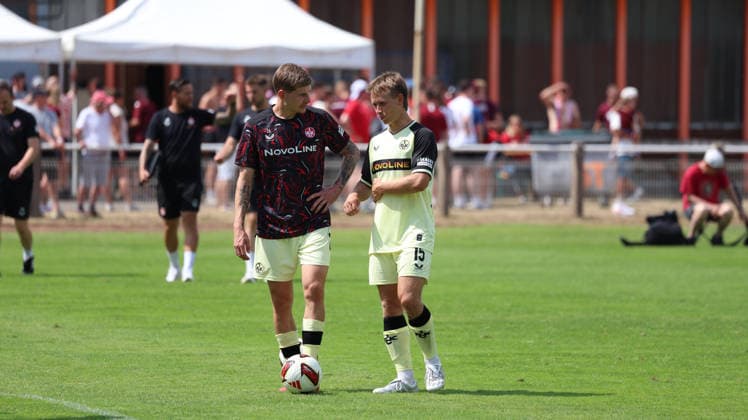 01.08.2026, xrekx, Fussball Testspiel, FC Metz - 1.FC Kaiserslautern v.l. Paul Joly (1.FC Kaiserslautern) Naatan Skyttä Skyttae (1.FC Kaiserslautern) (DFL DFB REGULATIONS PROHIBIT ANY USE OF PHOTOGRAPHS as IMAGE SEQUENCES and or QUASI-VIDEO) Metz *** August 1, 2026, xrekx, Soccer Friendly Match, FC Metz 1 FC Kaiserslautern v l Paul Joly 1 FC Kaiserslautern Naatan Skyttä Skyttae 1 FC Kaiserslautern DFL DFB REGULATIONS PROHIBIT ANY USE OF PHOTOGRAPHS as IMAGE SEQUENCES and or QUASI-VIDEO Metz
