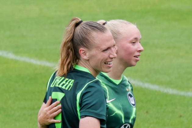 01.08.2026, xgrfx, Fussball Testspiel Frauen , RB Leipzig - VfL Wolfsburg v.l. Tor, Ella Peddemors zum 0:1 (VfL Wolfsburg) (DFL DFB REGULATIONS PROHIBIT ANY USE OF PHOTOGRAPHS as IMAGE SEQUENCES and or QUASI-VIDEO) Leipzig *** August 1, 2026, xgrfx, Women s Soccer Friendly Match, RB Leipzig vs. VfL Wolfsburg, Goal, Ella Peddemors, 0–1 VfL Wolfsburg. DFL and DFB regulations prohibit any use of photographs as image sequences and or quasi-video. Leipzig